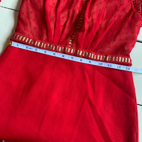 Catherine Deane Nieve Red Lace Sheath Heart Detail Long Sleeve Dress Size 4 - Picture 7 of 12